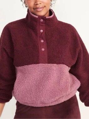 Old Navy Colorblock Sherpa Pullover in Plum and Dusty Rose Size M